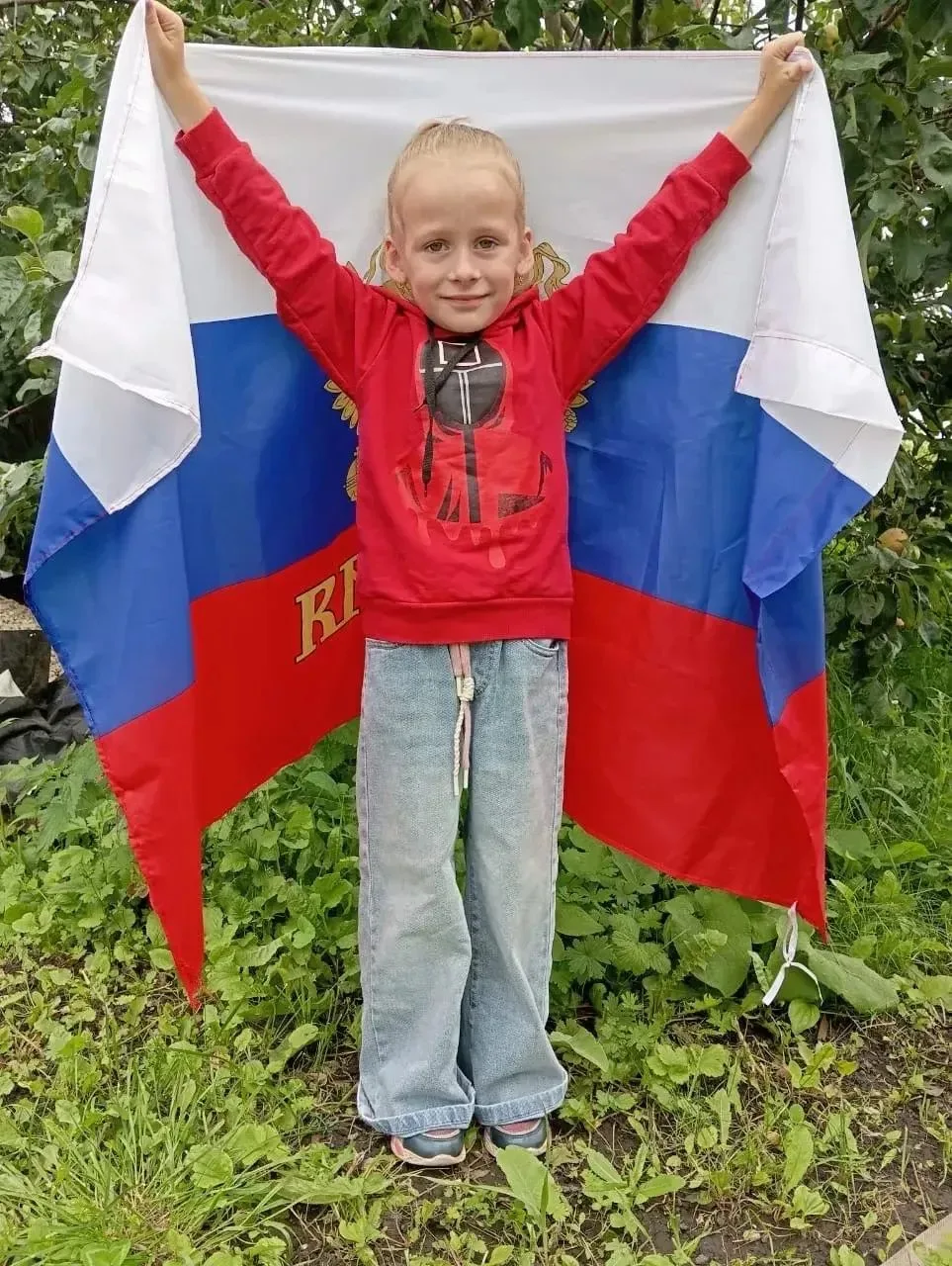 В рамках празднования Дня государственного флага Российской Федерации педагоги и воспит...