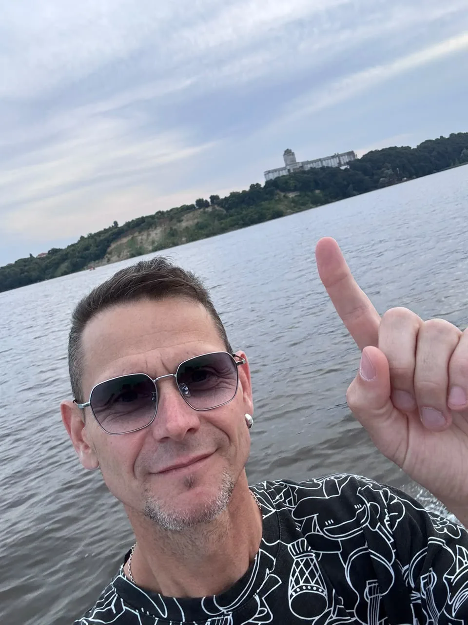 Антон Салакаев кагбэ намекает😎