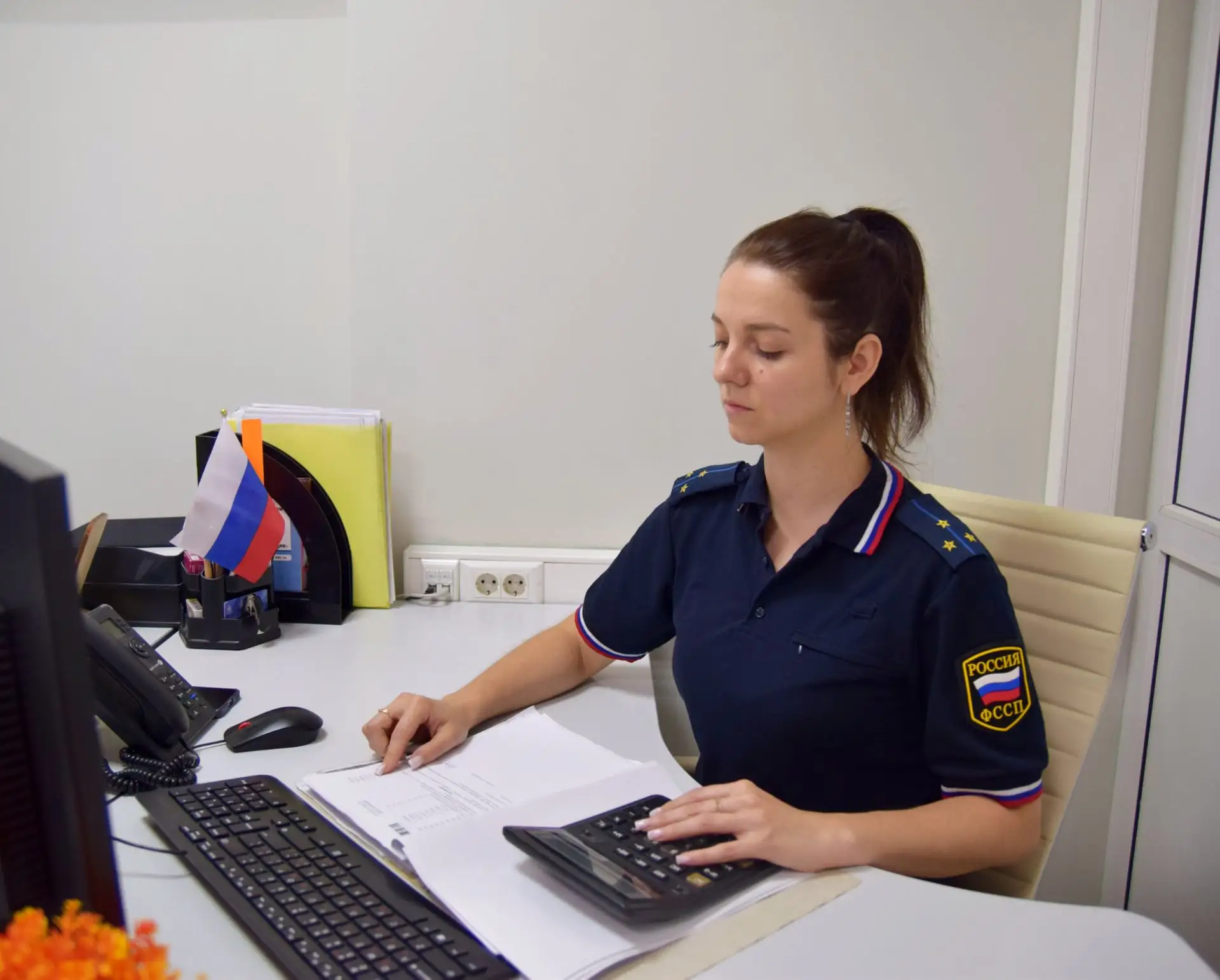👮 Судебные приставы Тюменской области обеспечили порядок общения отца с несовершеннолетним ребенком