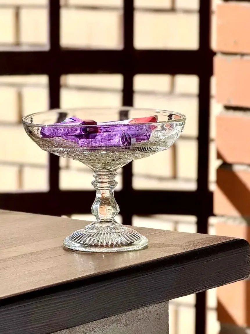 🧸 Винтажная Вазочка-конфетница на ножке.