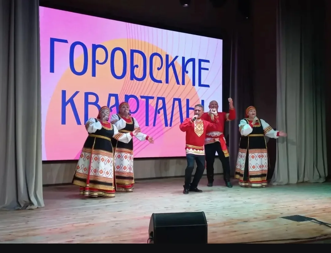 Сегодня творческие  коллективы и солисты  МБУК "Шаталовский ЦКР" приняли  участие в фес...