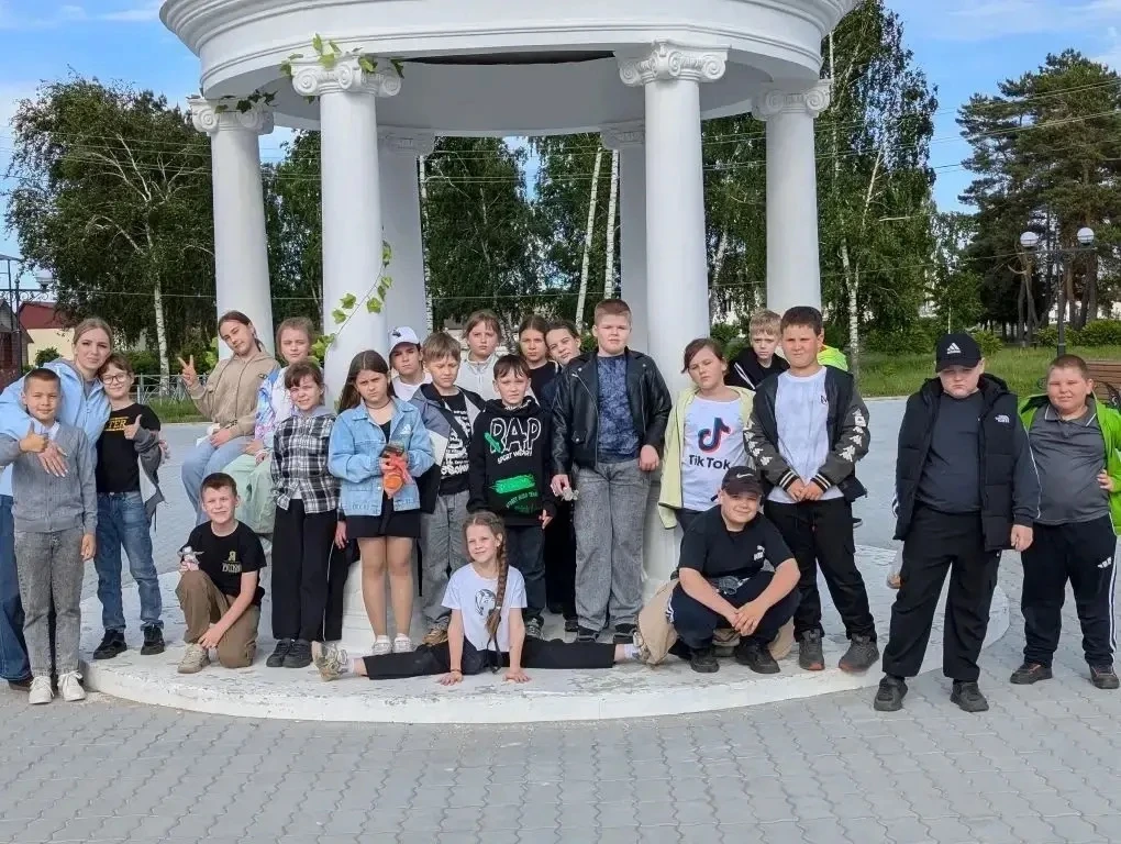 ✨27 мая ученики 3 б класса совместно с классными руководителем Рачковой Натальей Игоревной и родител