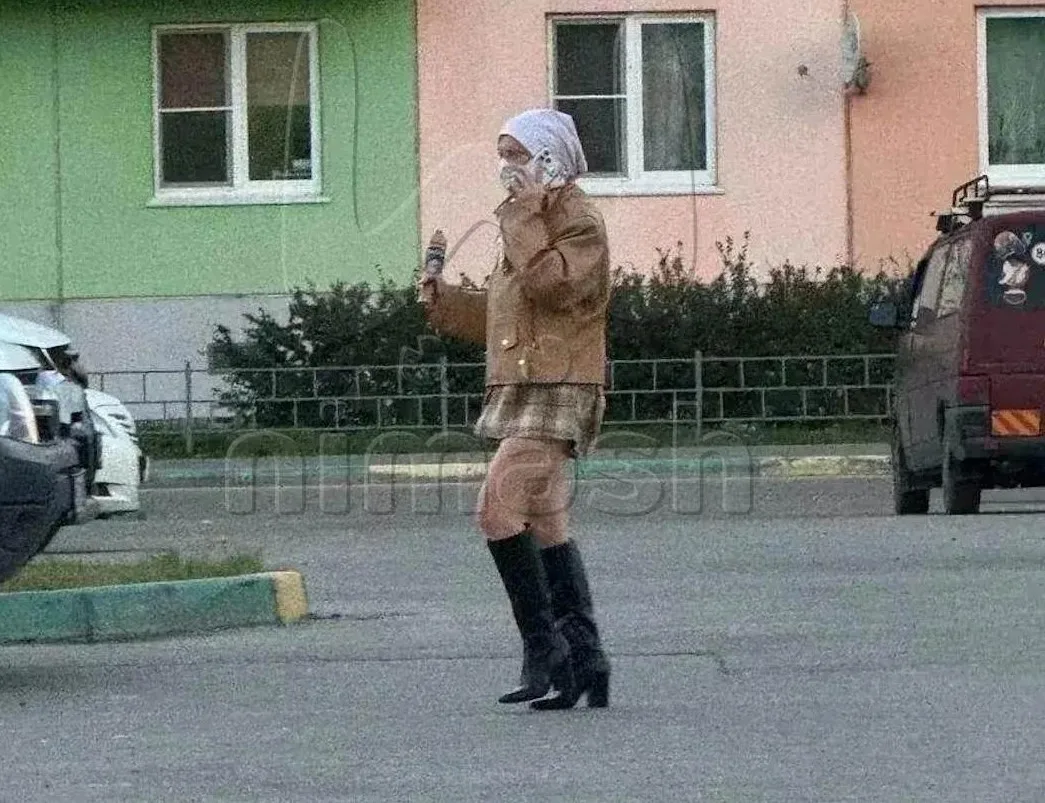 ⚡Сотрудники полиции установили нарушительницу общественного порядка в микрорайоне Бурна...