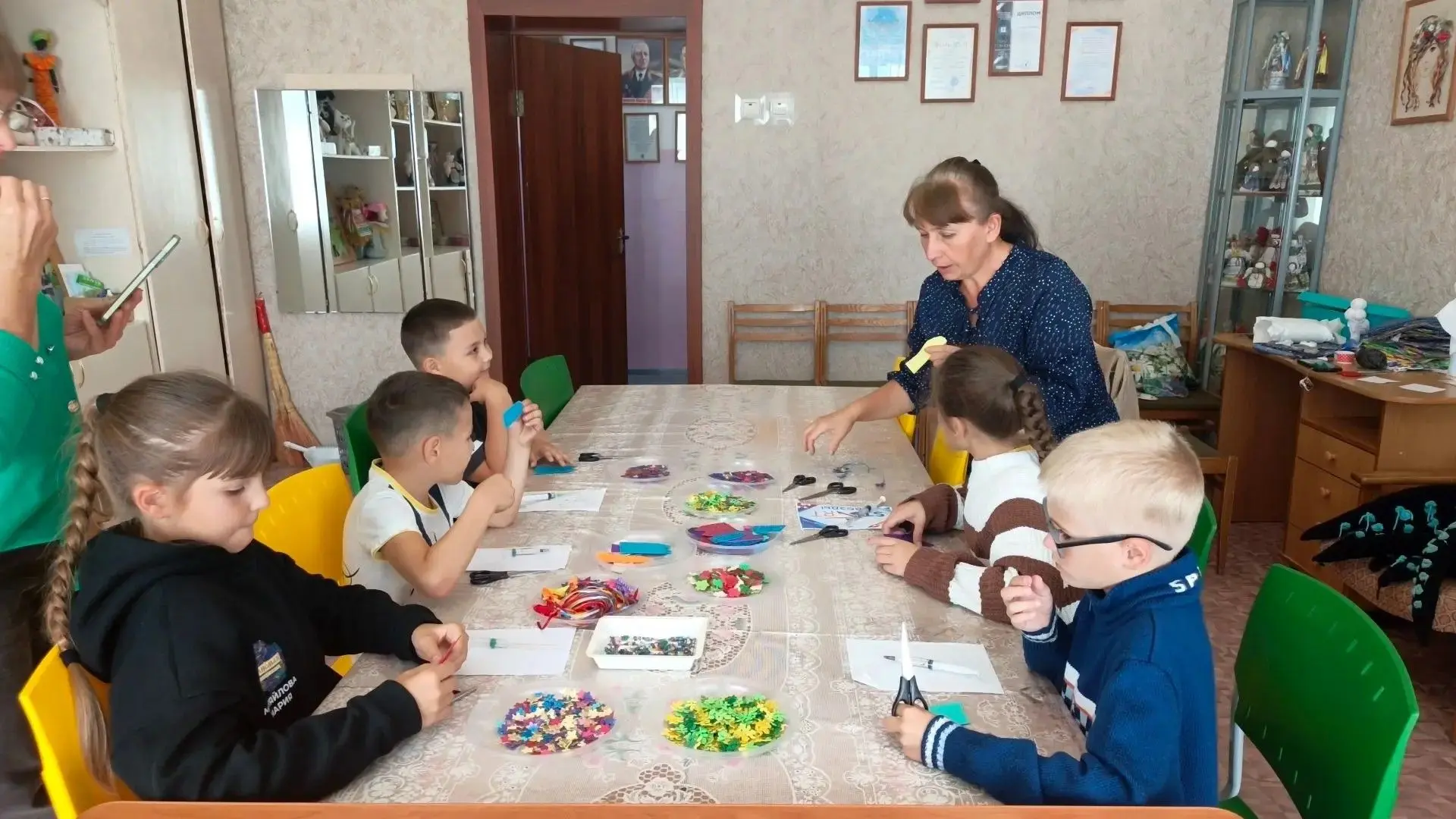 Экскурсии продолжаются