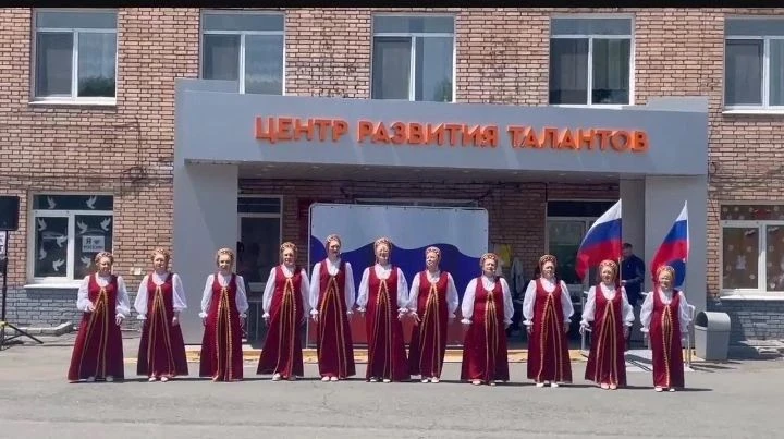 12 июня Народный хор русской песни "Родные напевы" Городского центра народной культуры "Приморье" пр