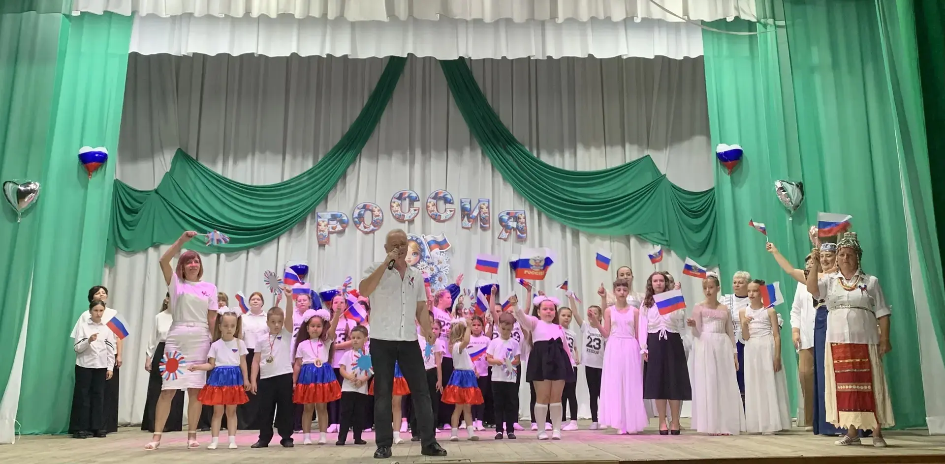 🇷🇺 12 июня на главной сцене Дома культуры станицы Привольной имени А. Т. Кочегура, состоялся больш