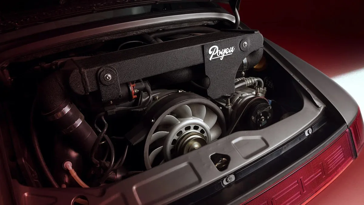 Классический Porsche 911 сделали карбоновым.  Немецкая компания Pogea Motors представила рестомод на