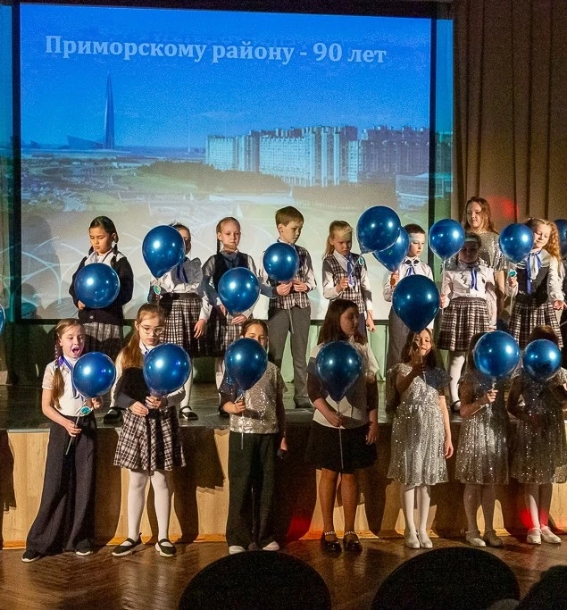 В субботу,25 апреля, в нашей школе состоялся прекрасный детский концерт – выступали юные артисты на 