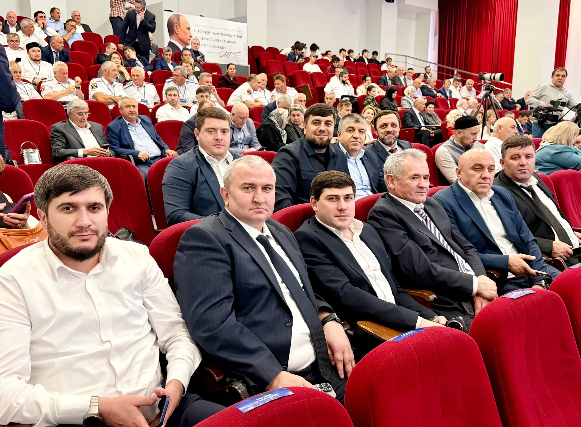 Глава Казбековского района принял участие в конференции «Единство народов – сила России!»