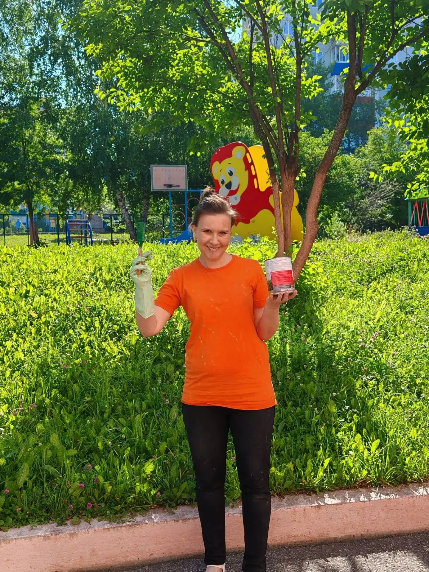 Когда вся команда — в деле! ☀️

Сегодня наш дружный коллектив вышел на улицу, чтобы сделать территор