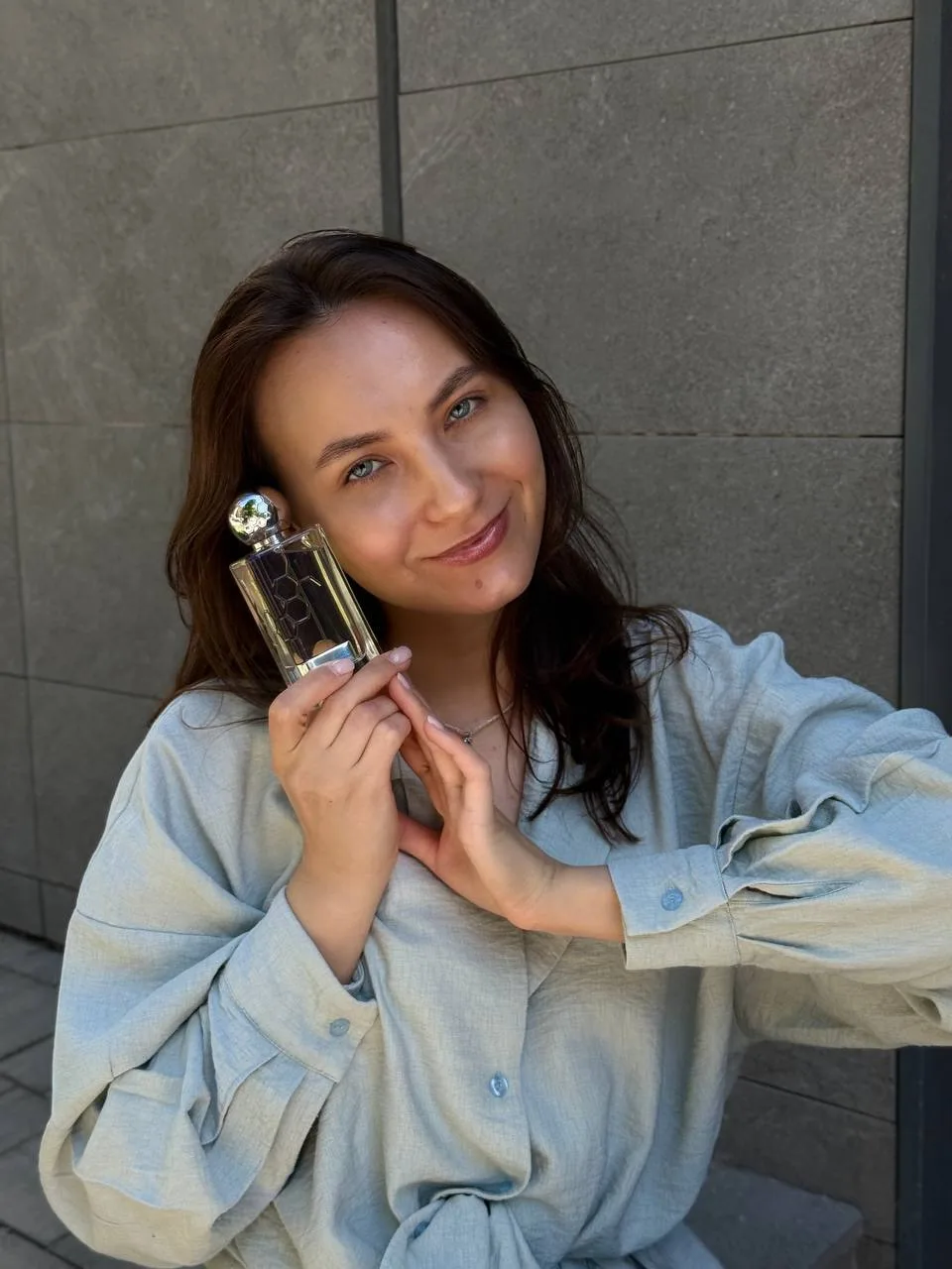 Я давно не возвращалась к этому аромату — почти два месяца тишины🤫
И, кстати, если вы внимательны, 