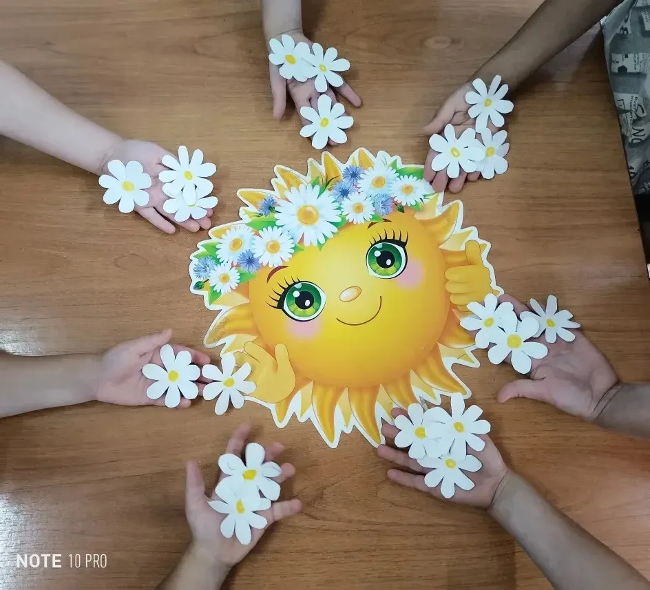 🎉 С Днём семьи, любви и верности! 🎉

Детки и сотрудники детского сада поздравляют всех с празднико