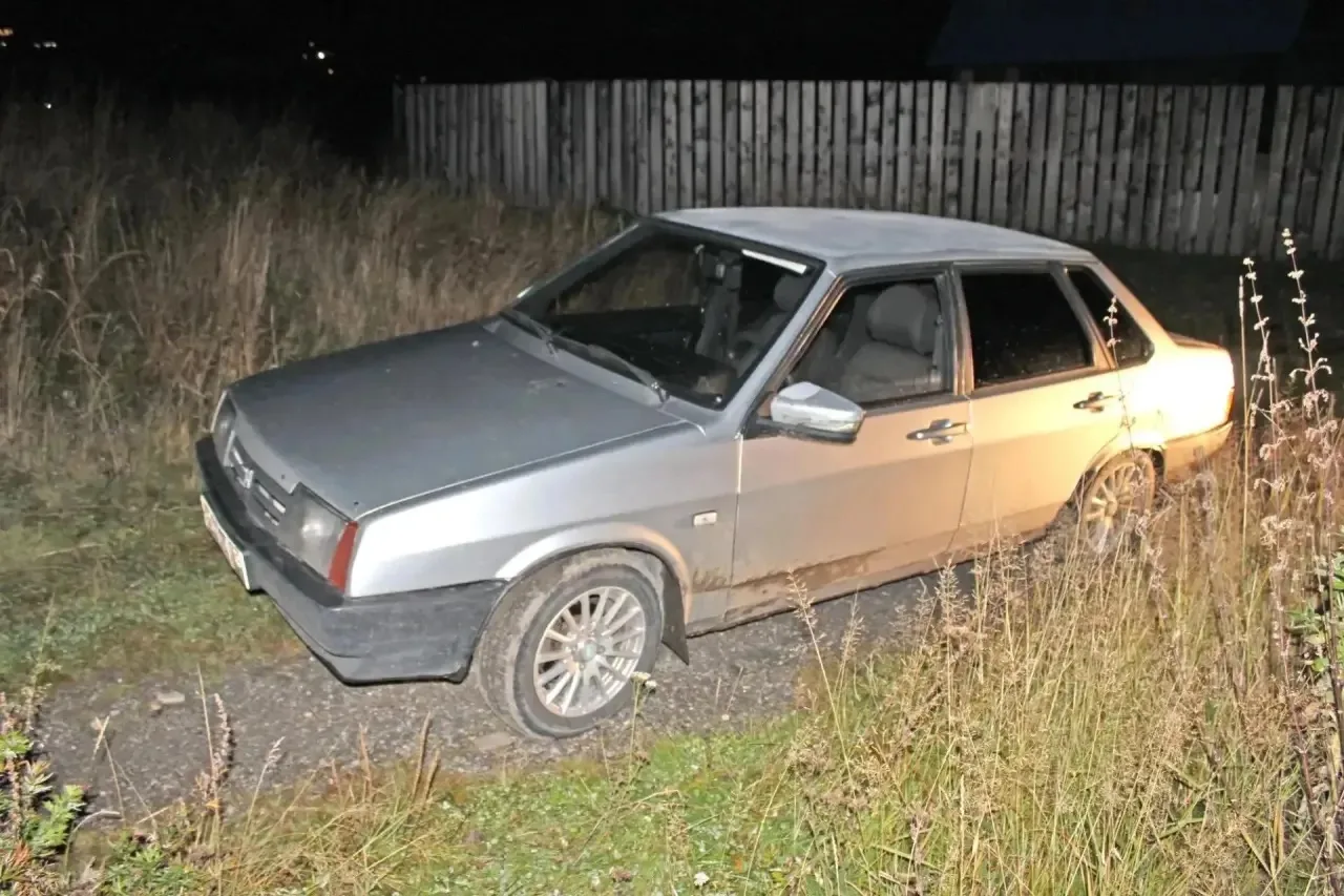 ⚡ В Слюдянском районе полицейские задержали молодого человека за угон отечественной лег...