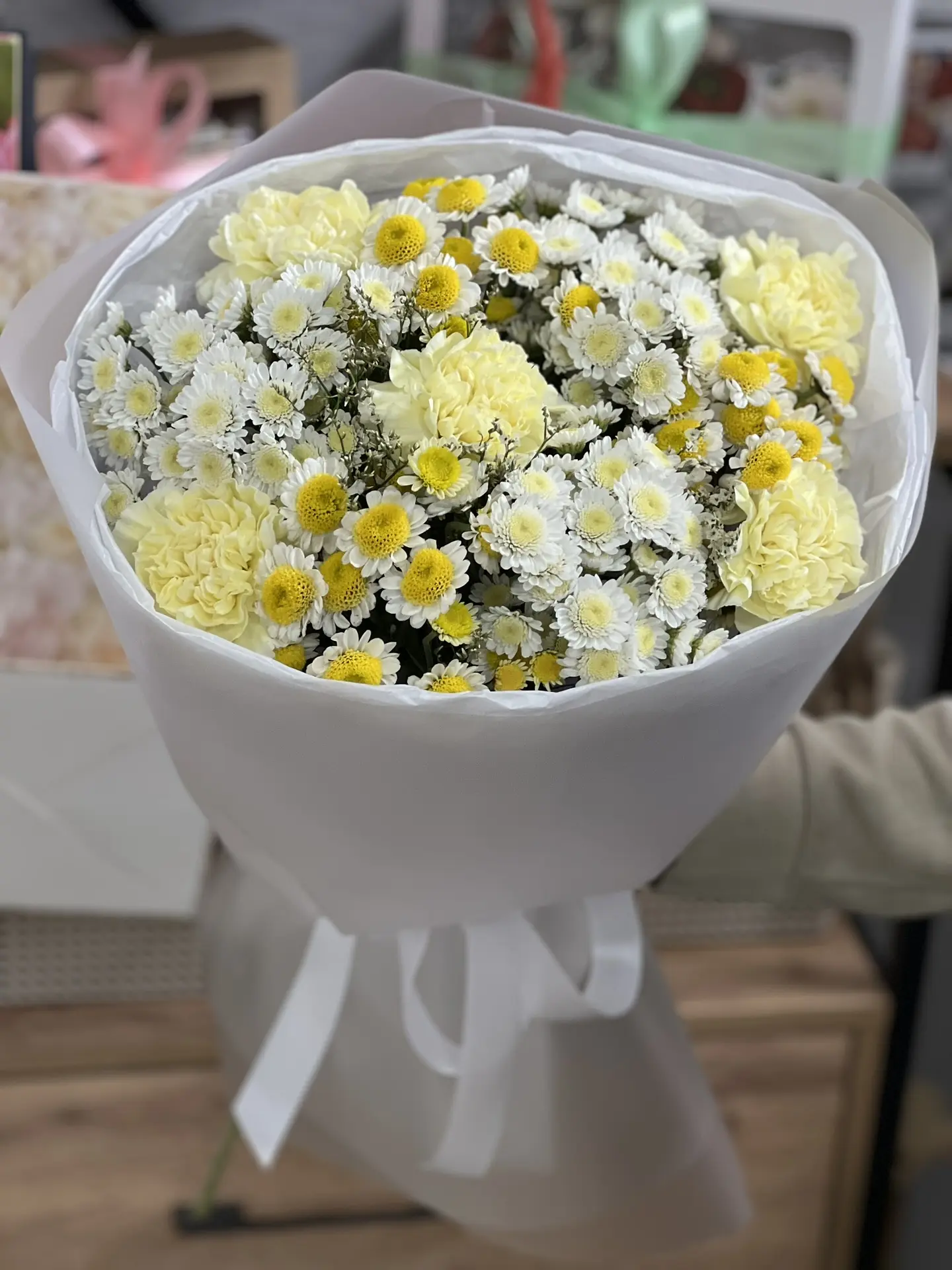 Теплый и яркий букет - лучшее лекарство от такой пасмурной погоды🌼

Онлайн-витрина: klumba-vitrina.