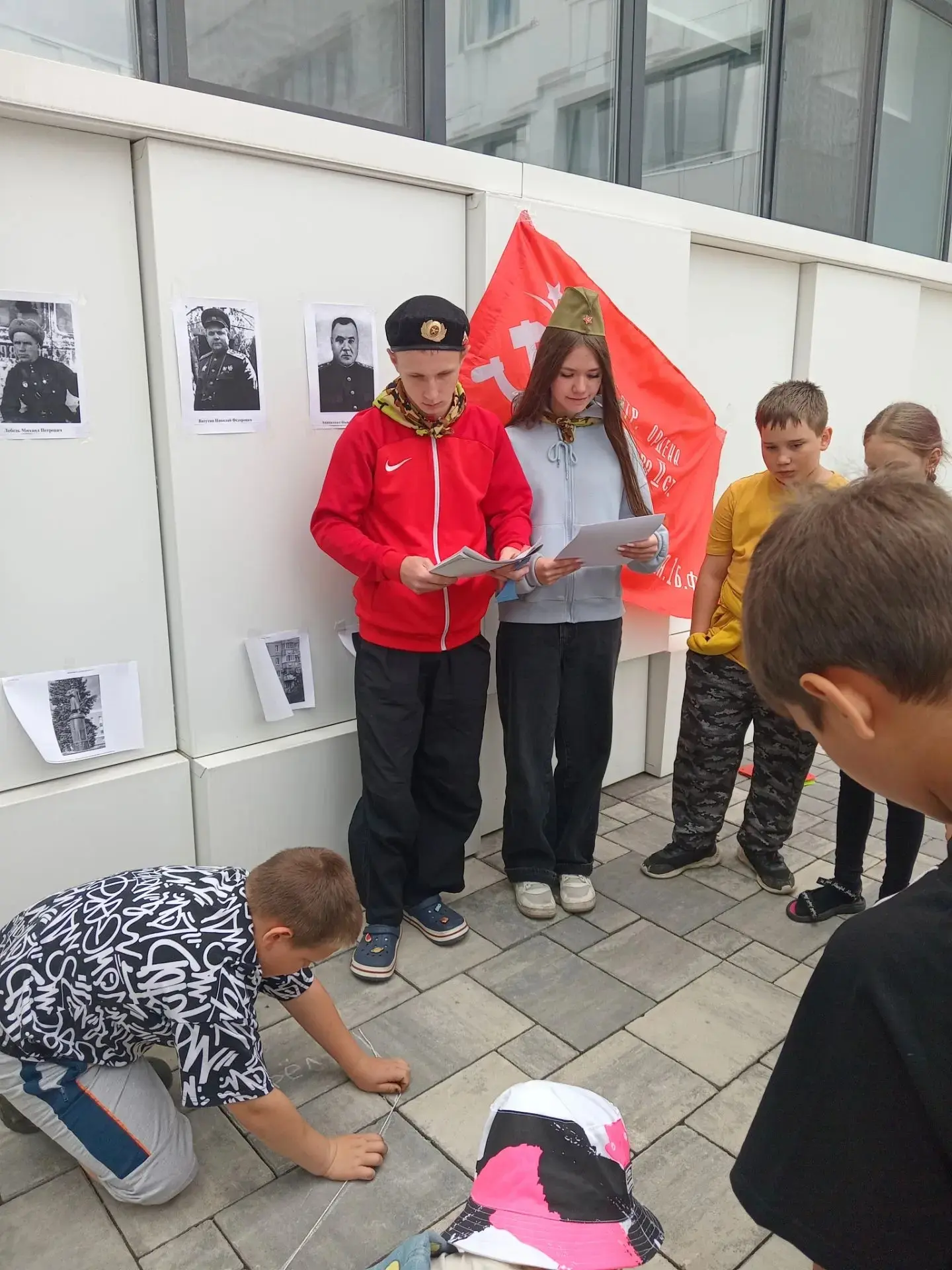 🔥 Мы — наследники Победы! День патриота в нашем лагере.

Сегодня наш лагерь превратился в настоящий