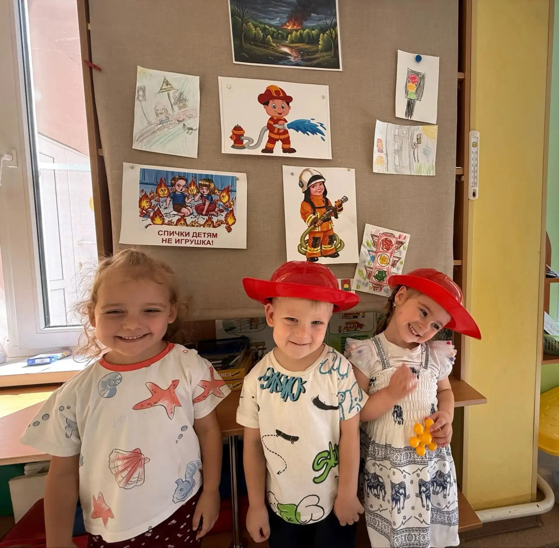 Мир, в котором мы живем☀️🥰💕🌸В младшей группе «Золотая рыбка» проходит неделя дружбы.
Малыши на ут