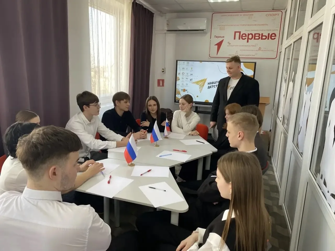 🤝Территория смысла: объединяем усилия школ  №6 и №16!   Сегодня случилось то, что мы ждали! Совет уч