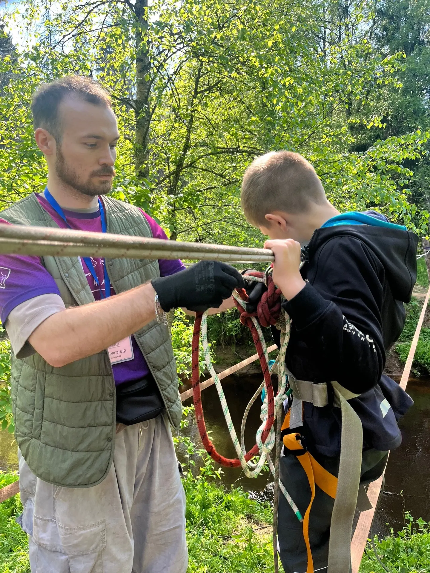 Приключения второклашек в Солнечном: незабываемый туристический слет! 🏕️ Наши юные исследователи из 
