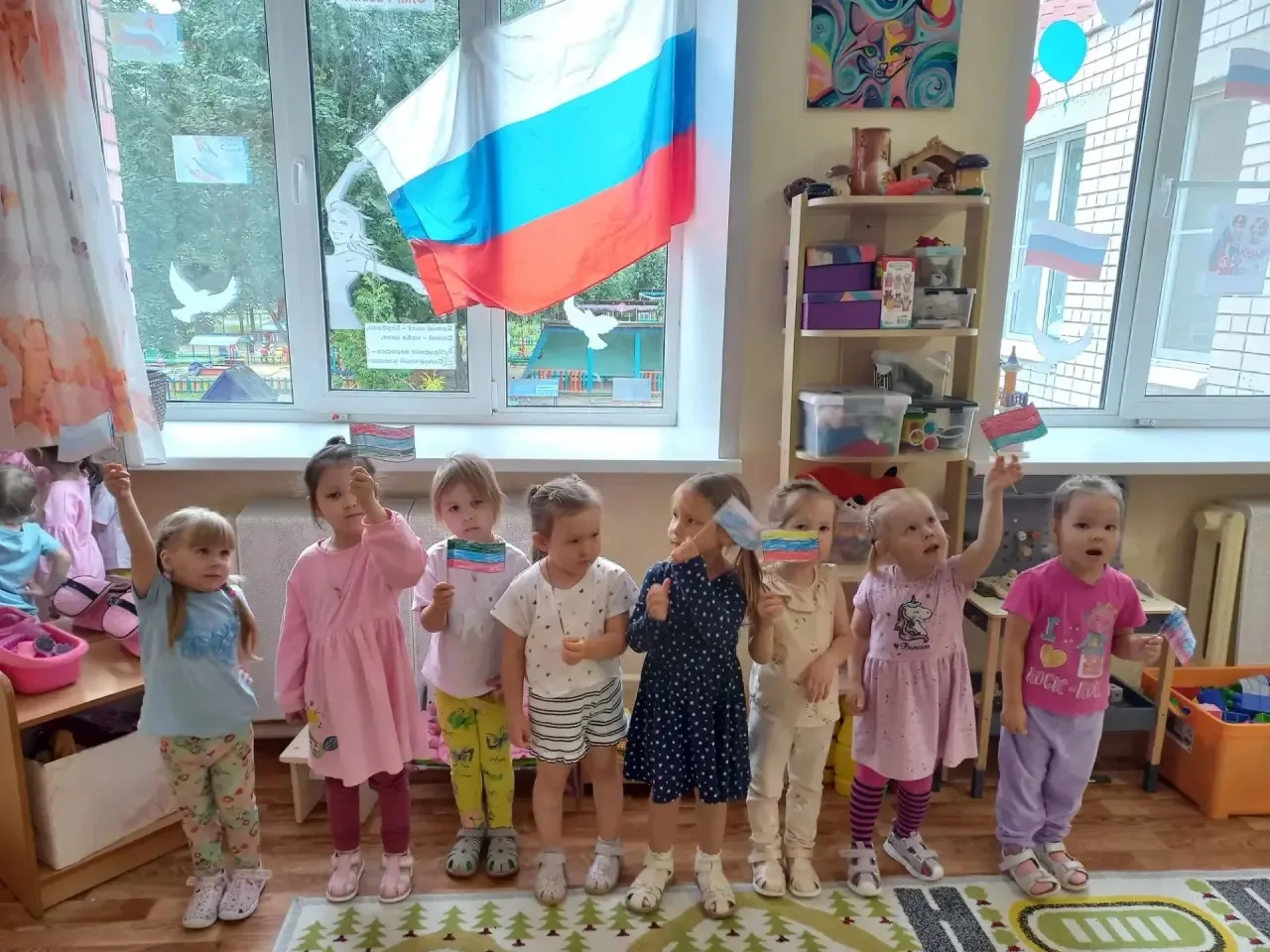 День Российского флага в детском саду 🇷🇺