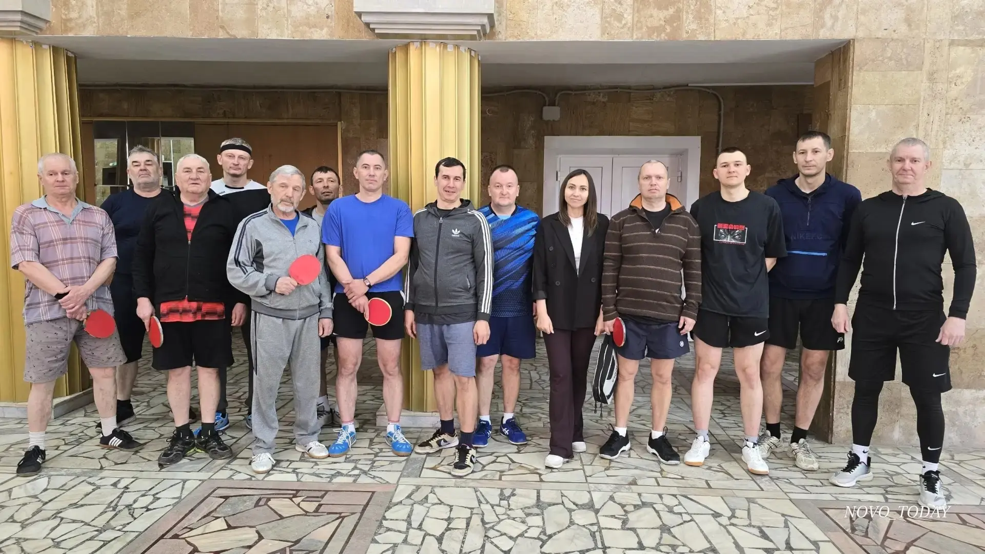 🏓 В преддверии 1 Мая в ДК "Победа" стартовал мужской турнир по настольному теннису. Директор Центра