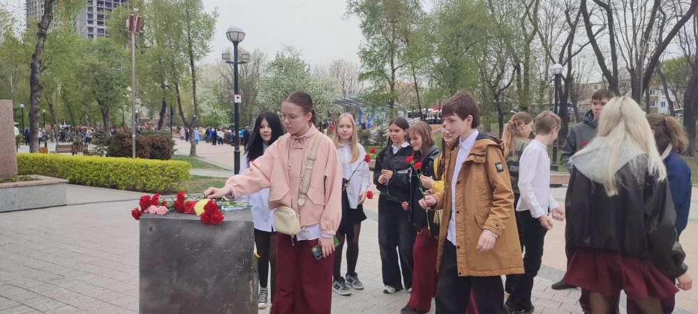 🌟   Сегодня 7 мая  наши школьники 7 А и 7 Г классов приняли участие в торжественном мероприятии в Па