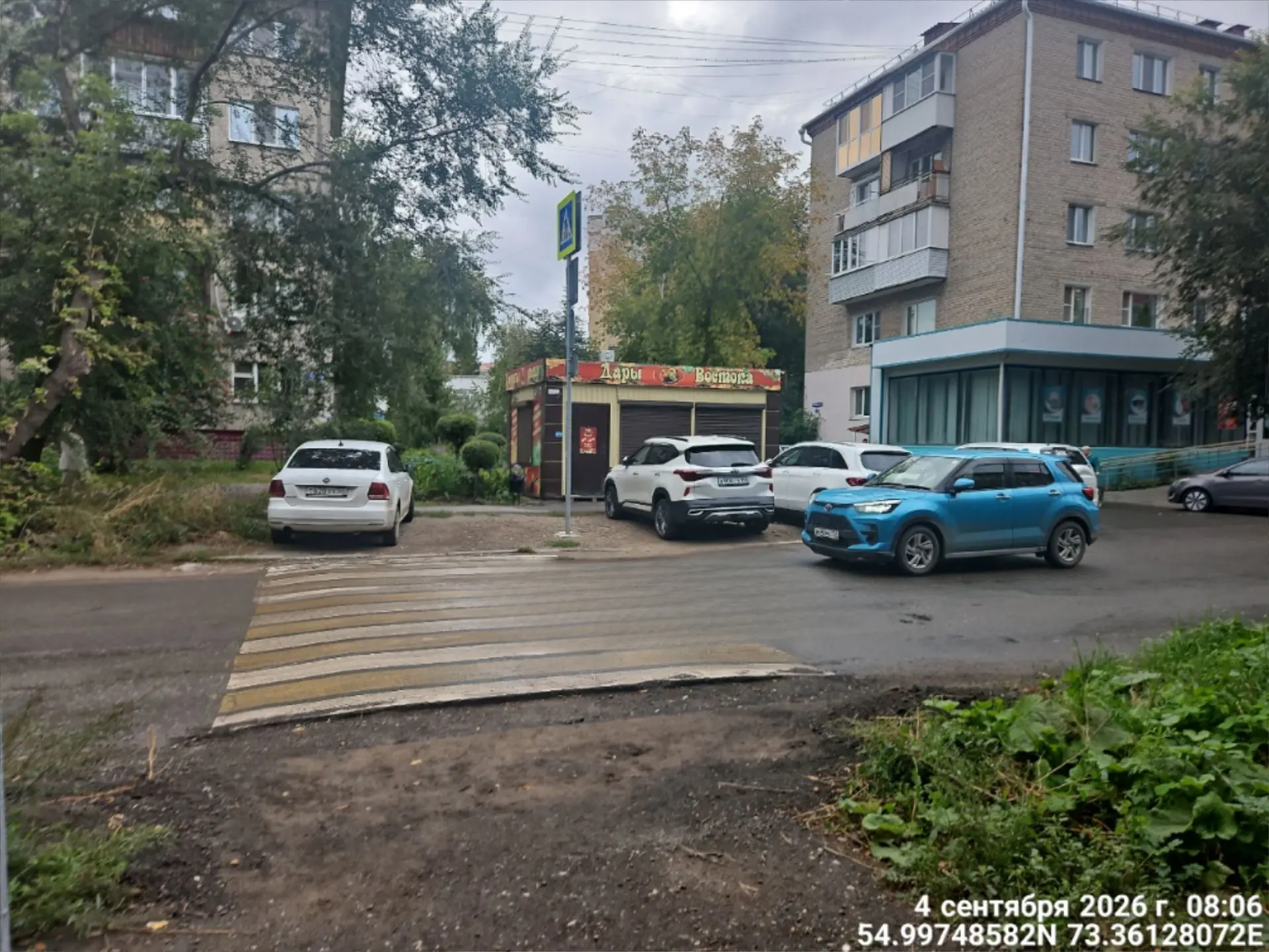 Так постоянно паркуются родители дeтeй из caдикa № 244