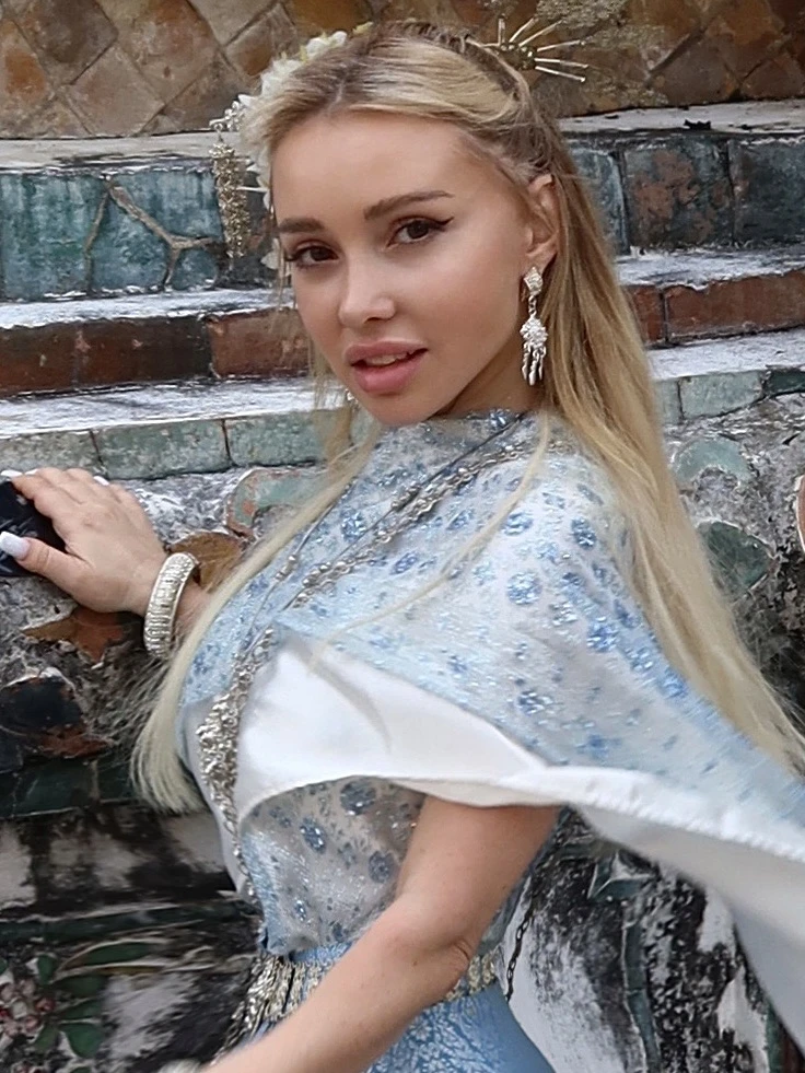 Принцесса Тайланда на часик -вашему вниманию💙