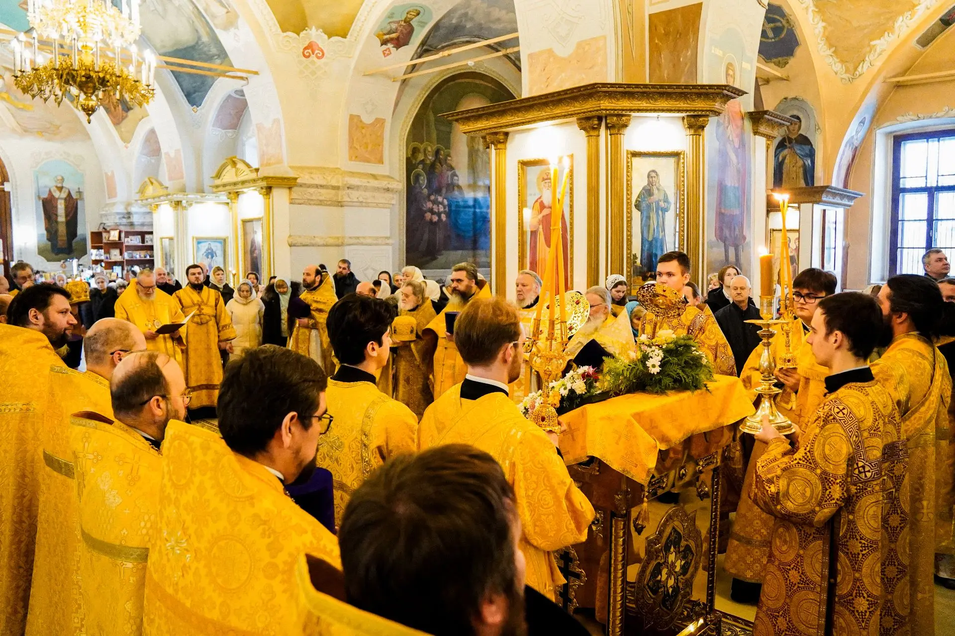 Сегодня в Преображенском храме села Андреевские Выселки службу возглавил епископ Балашихинский и Оре