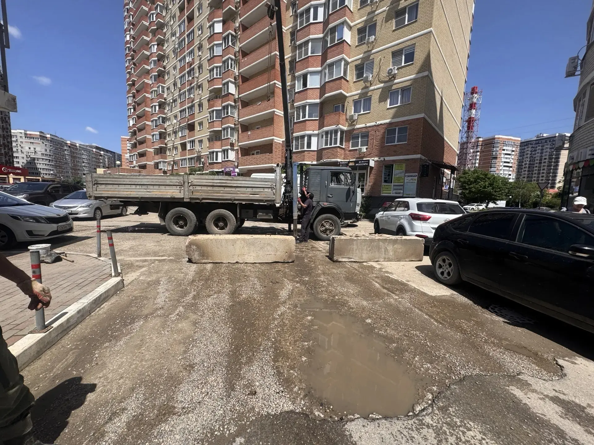Внимание! В связи с проведением ремонтных работ на улице Командорской на придомовой территории ЖК Ин