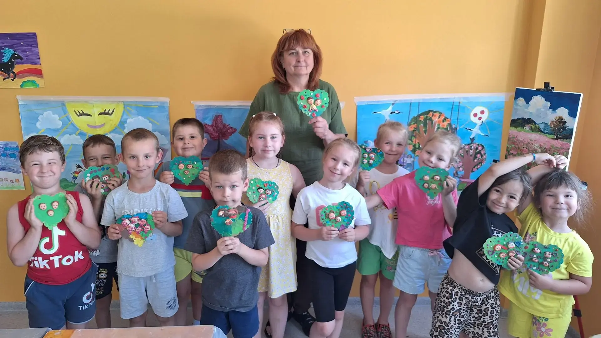 💖 👨‍👩‍👧‍👦🎨 В группе «Мечтатели» ГБДОУ №160 (ул.Киевская, 41а) прошёл увлекательный мастер-клас