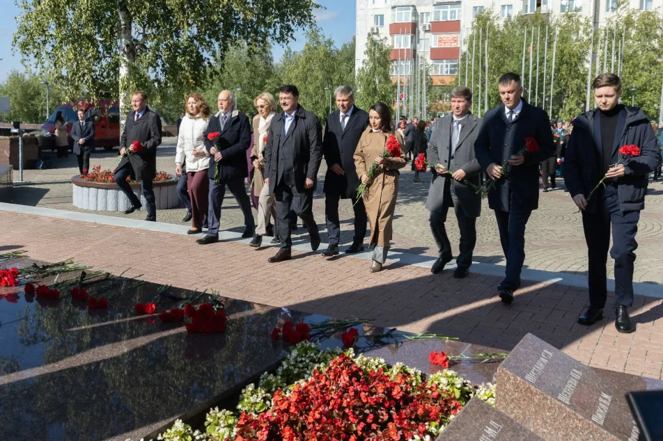В Сургуте почтили память жертв террористических актов