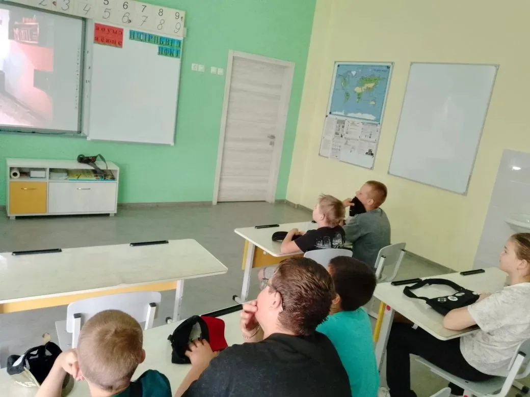 Пятый день в лагере прошел под девизом «Там где трудно одному– веселее вместе!». Началс...