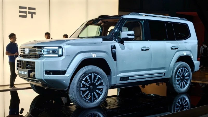 В Китае назвали цены обновлённого рамного внедорожника Jetour G700: 329,9–442,9 тысячи ...