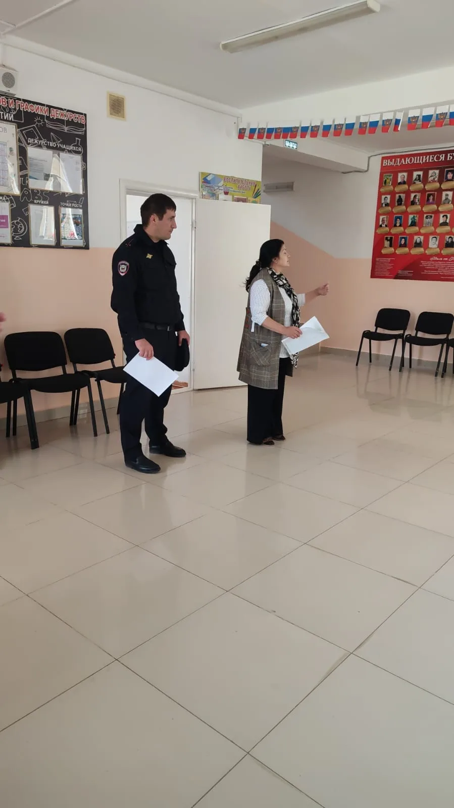 18 августа в МКОУ "Буркиханская СОШ "прошли Всероссийские антитеррористические  учения,...