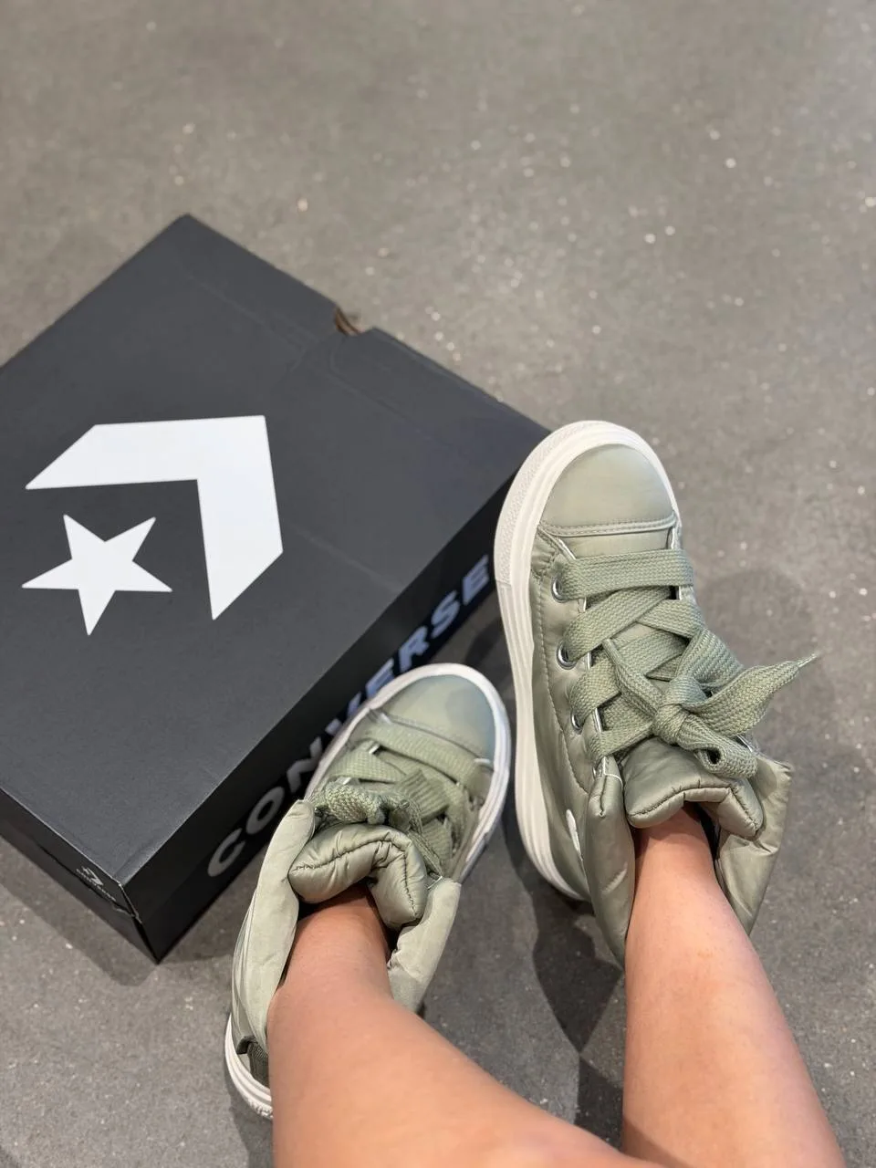 Converse