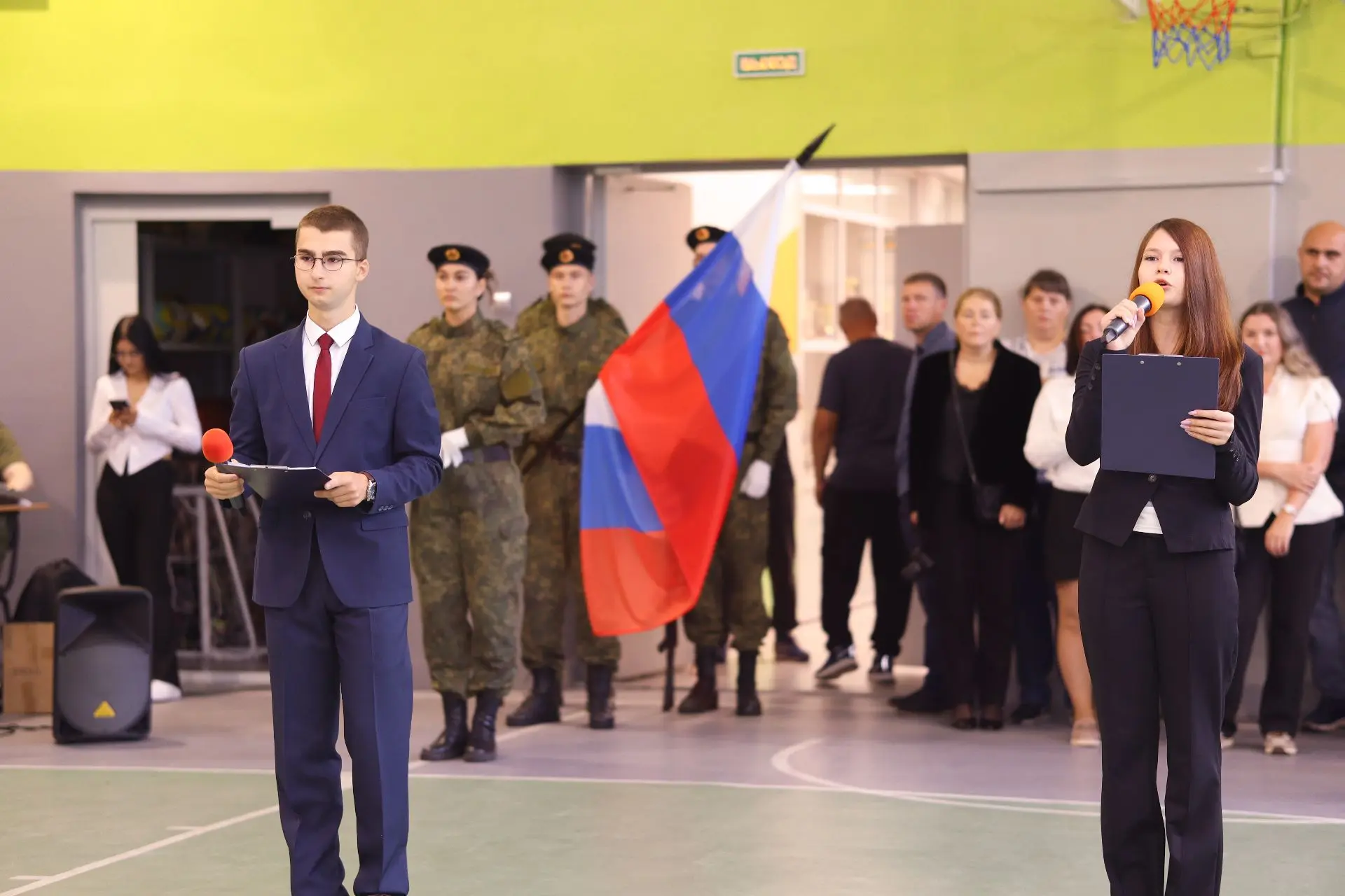 1 сентября наша школа вновь наполнилась взволнованными голосами школьников: на торжеств...