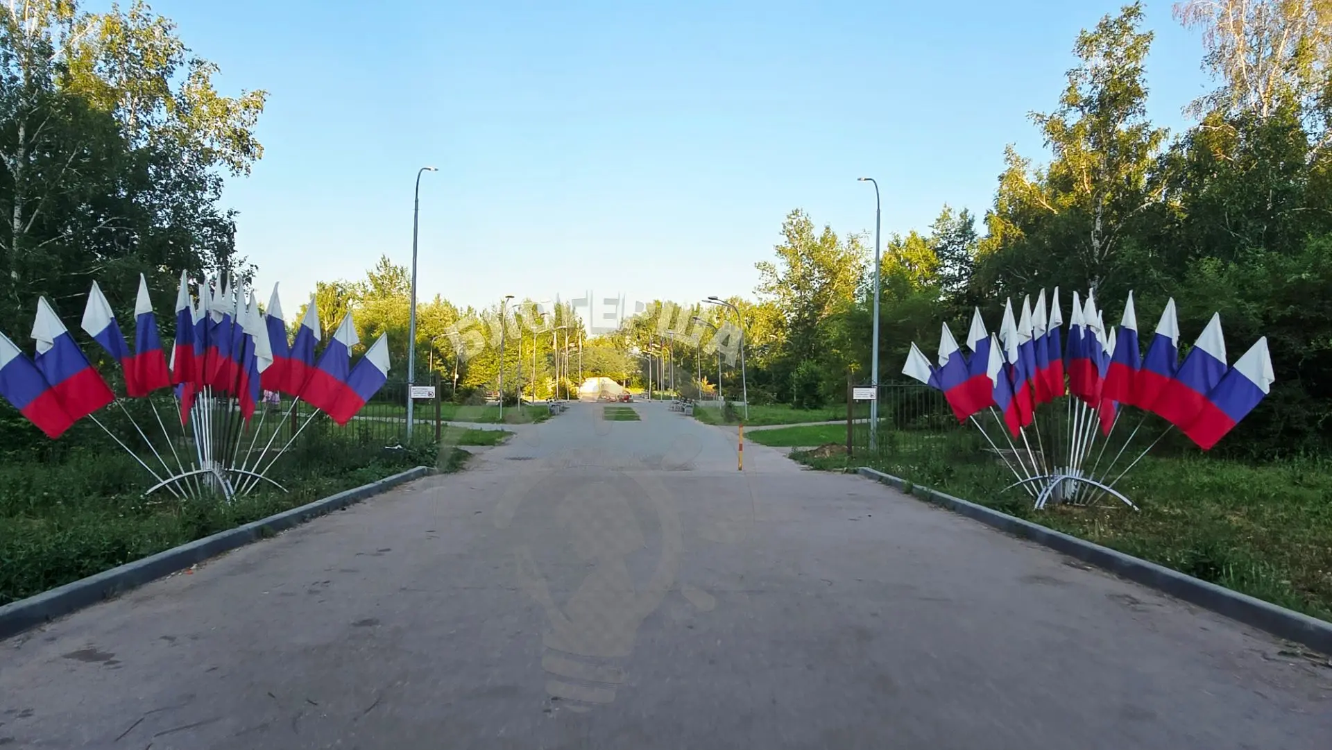 Свет в Сквере Победы ищут уже почти как клад

Все о нём говорят, администрация каждую неделю рапорту