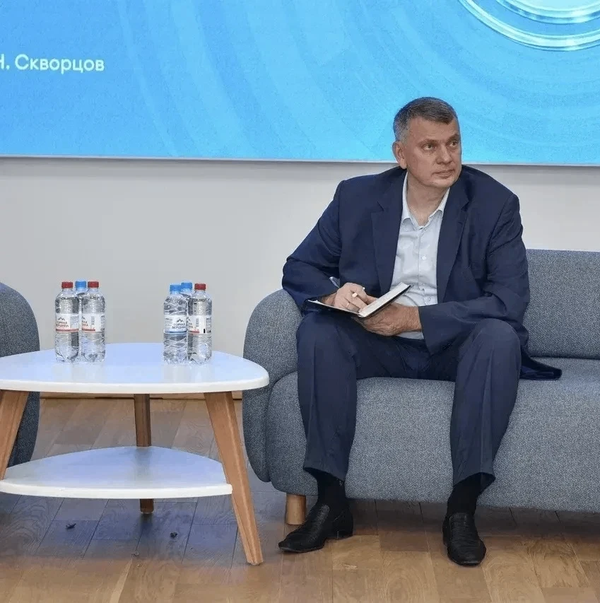 Вместе с заместителем Председателя Правительства Донецкой Народной Республики Ларисой В...