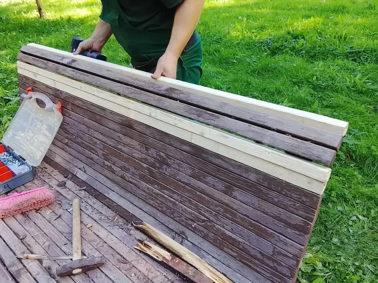 ⚒️👨‍🔧Снова как новые: аккуратная замена рейек на садовых диванах в Невском районе👨‍🔧⚒️