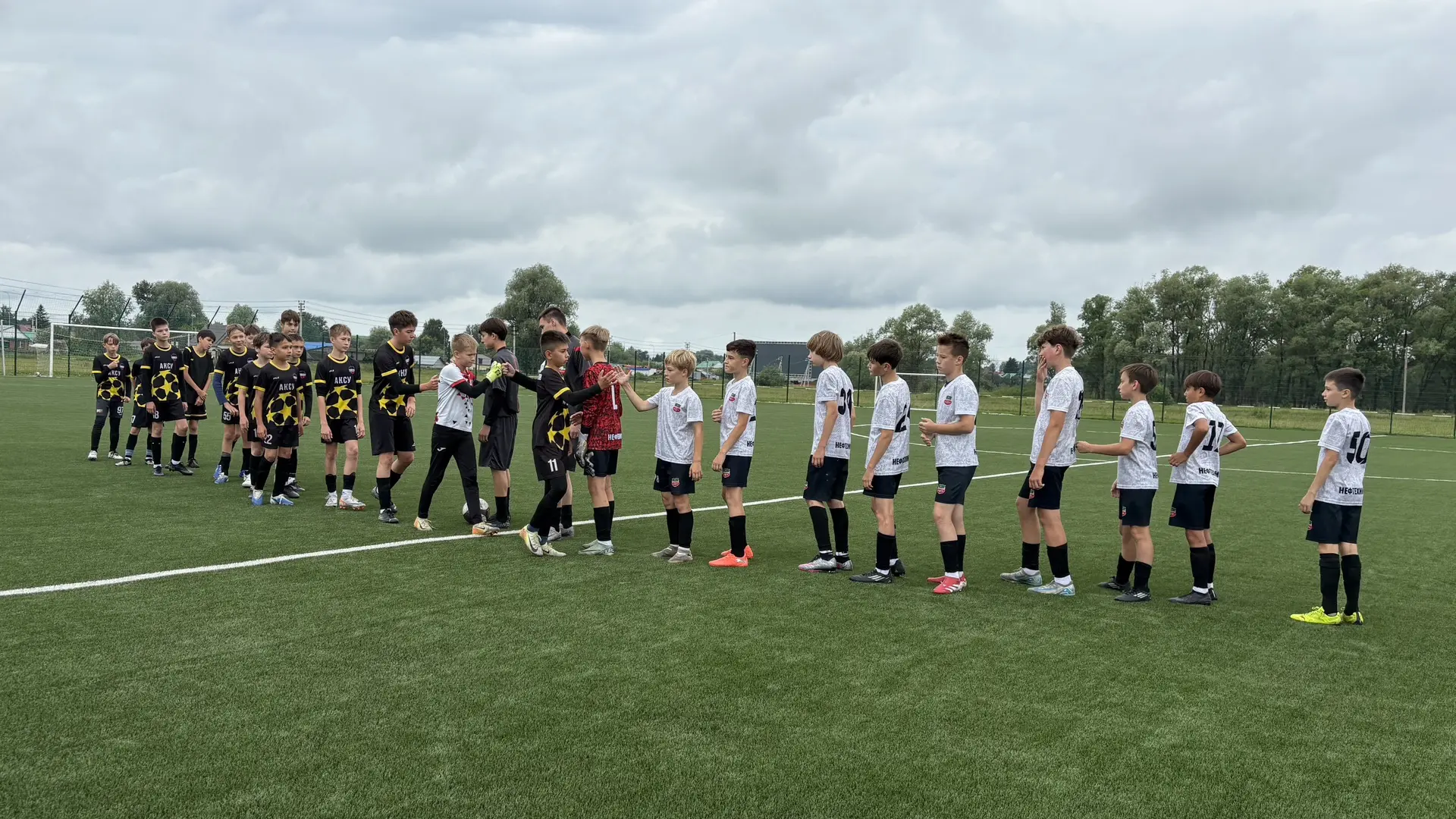 ⚽️ Команда «Аксу» одержала победу! ⚽️
Наша команда «Аксу» показала отличную игру и одержала победу н
