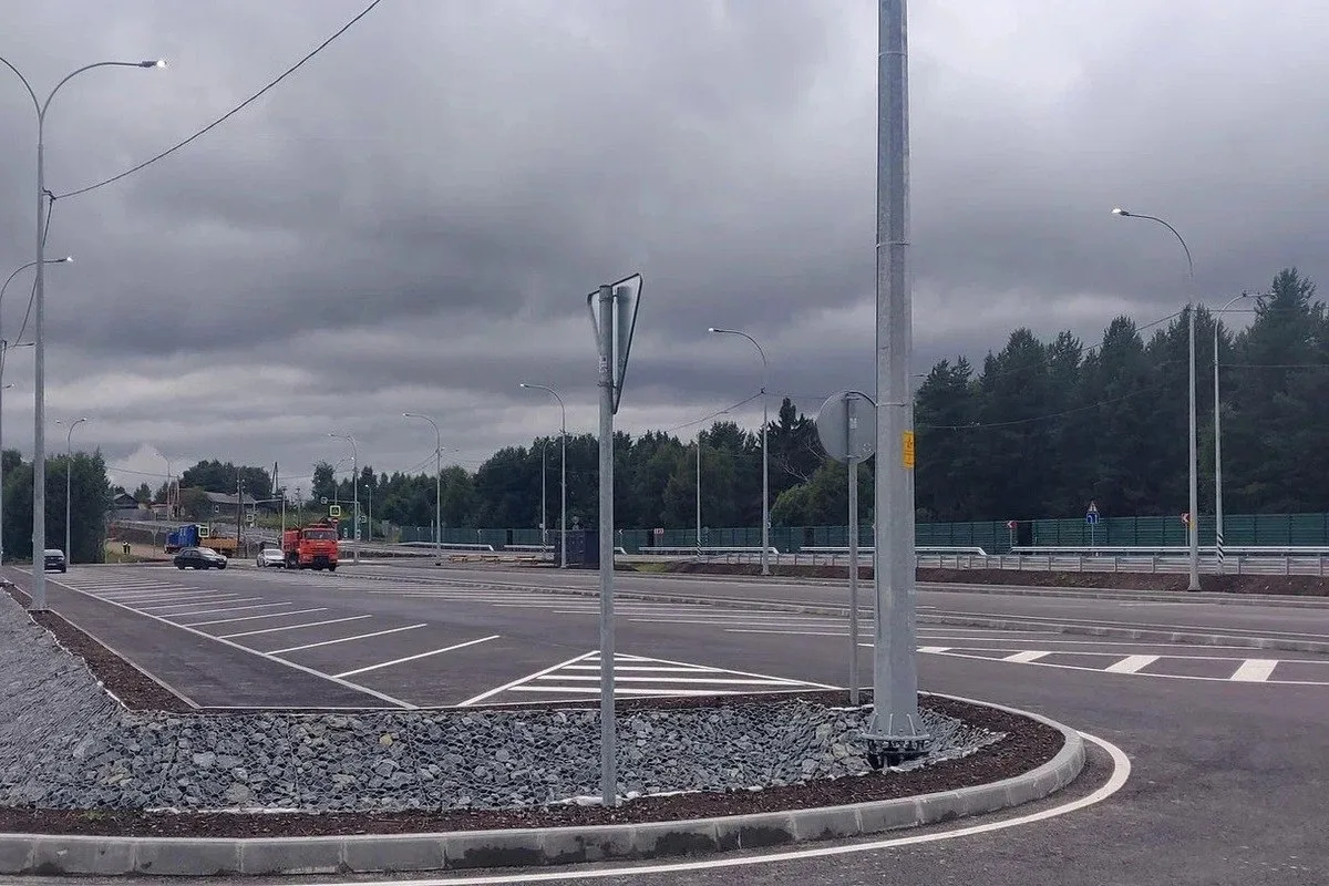 🏞 В Карелии построили площадку отдыха у петроглифов
