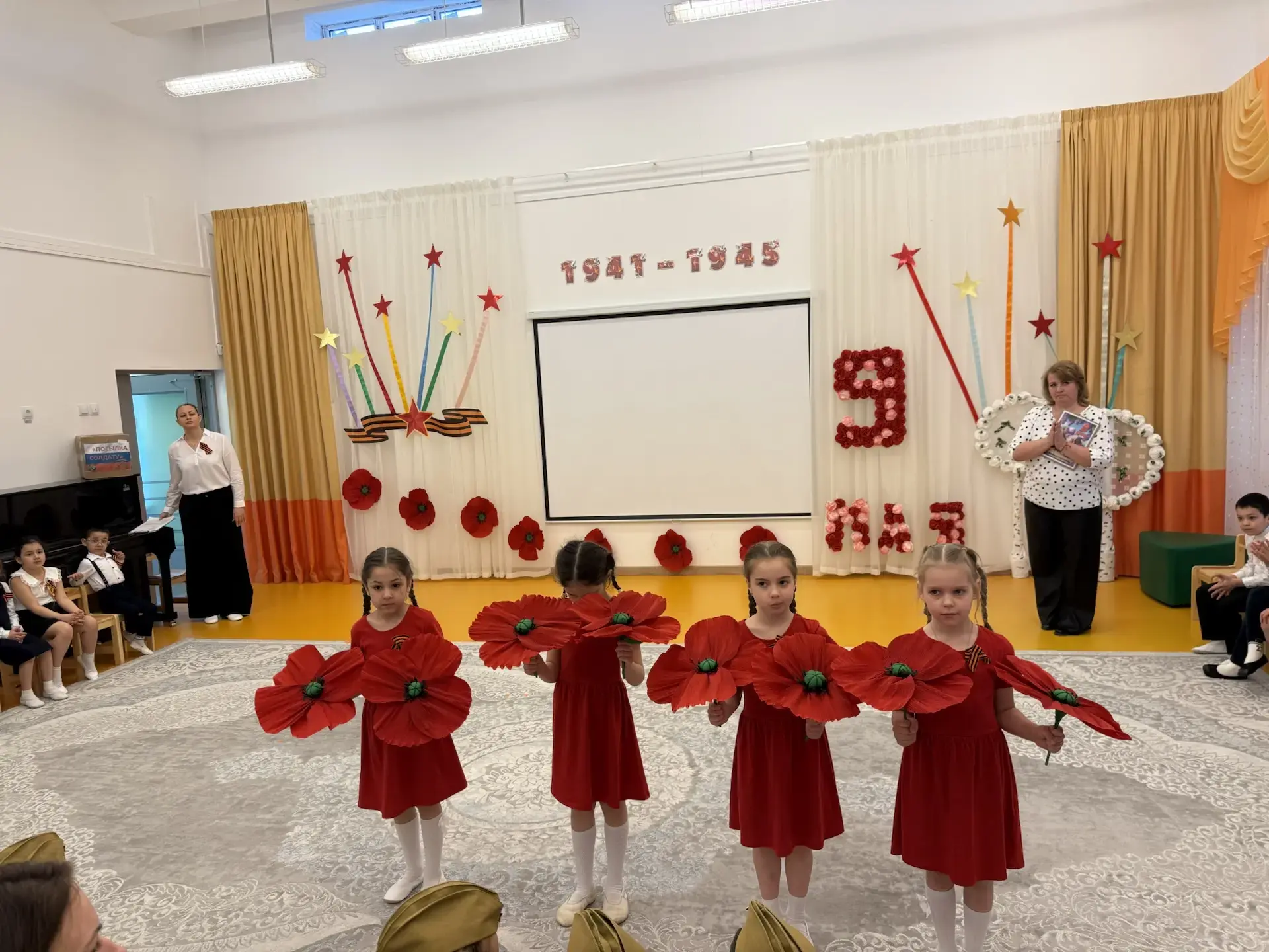 Сегодня в нашем детском саду состоялись торжественные мероприятия, посвящённые Дню Победы!