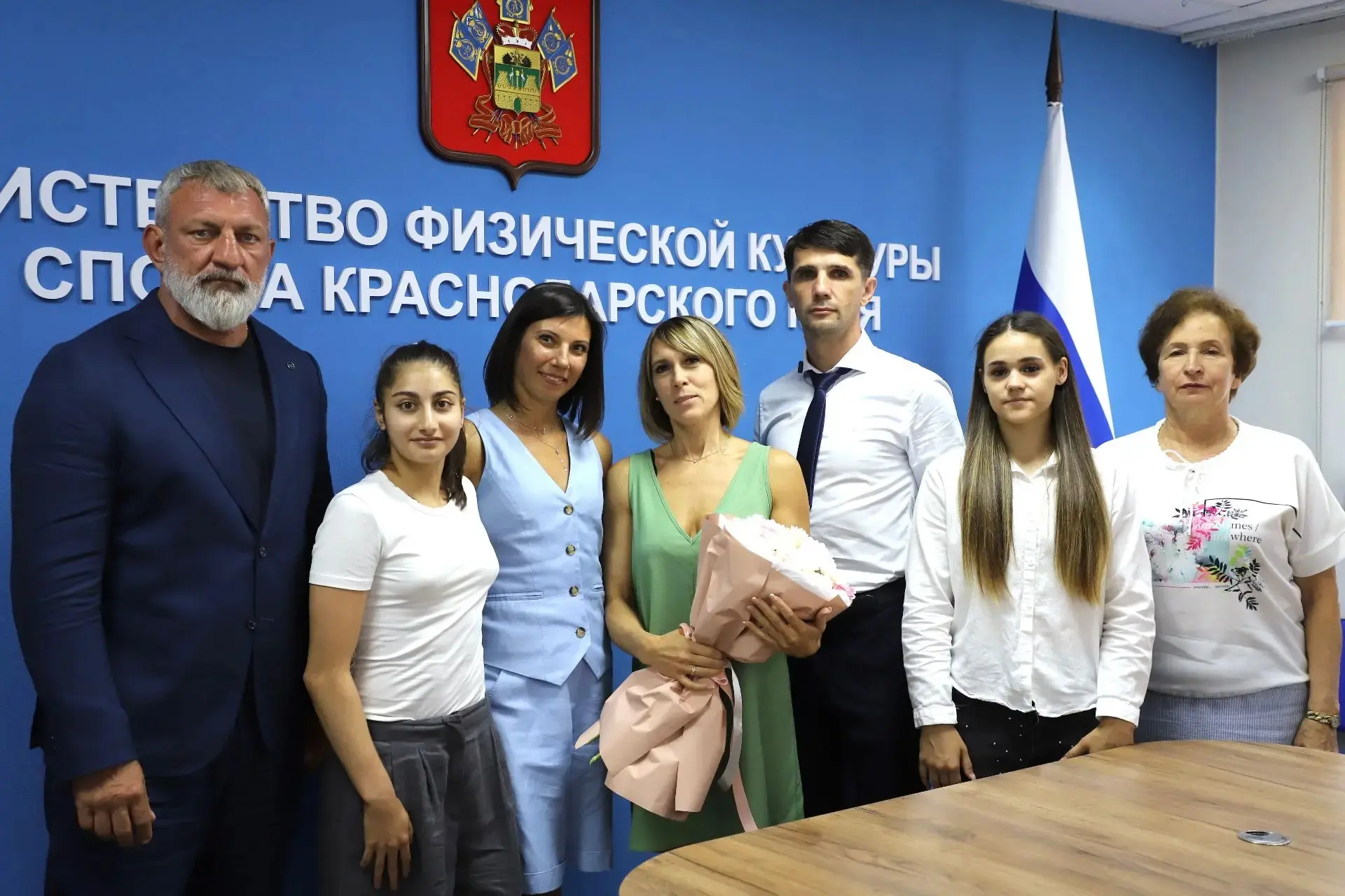 🥇Министр спорта Кубани встретился с чемпионками Европы по спортивной гимнастике