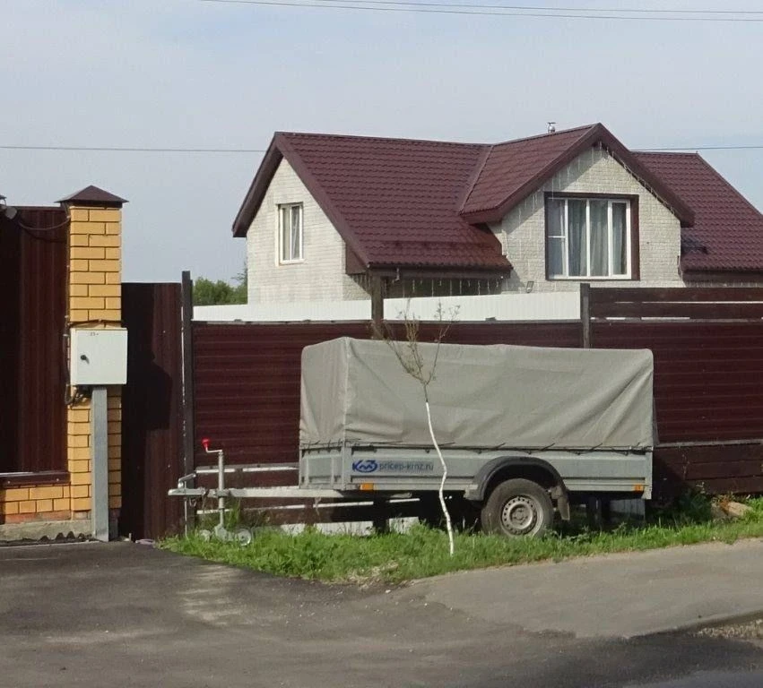 Администрация обязала балаковца снести забор на своем участке в Подсосенках В Балакове по требованию