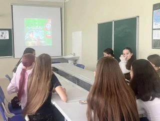 🎓 **В нашей "Гимназии 1" стартовала первая смена профильного лагеря «УмКа»! 🚀**

Лето — это не тол