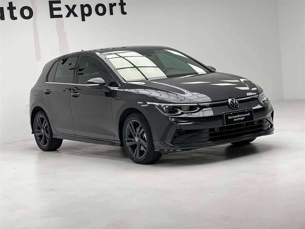 🛞 Volkswagen Golf  R-line