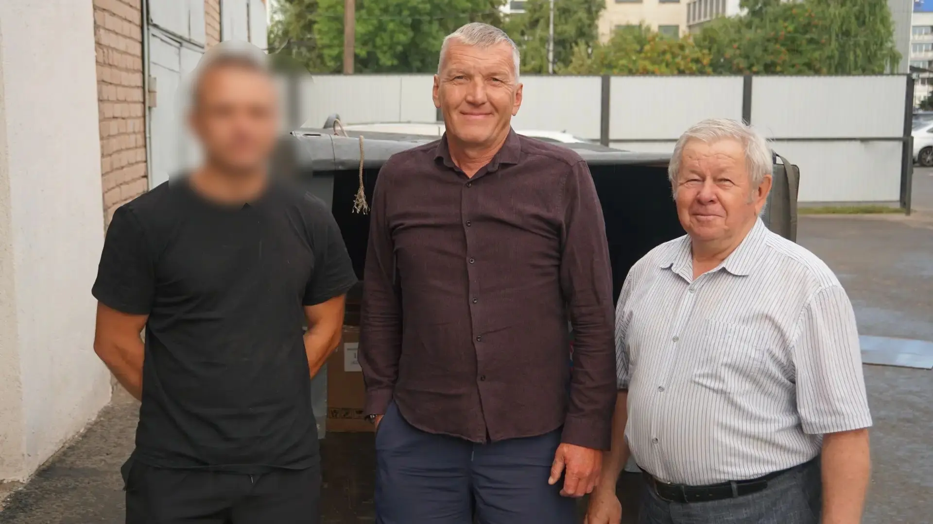 Из Бузулука передали гуманитарную помощь добровольческому отряду «Барс-3»

Администрация города совм