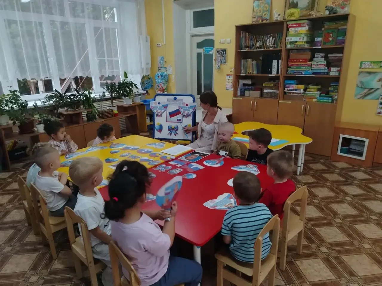 День российского флага - это праздник главного символа нашей страны, который отмечают 2...