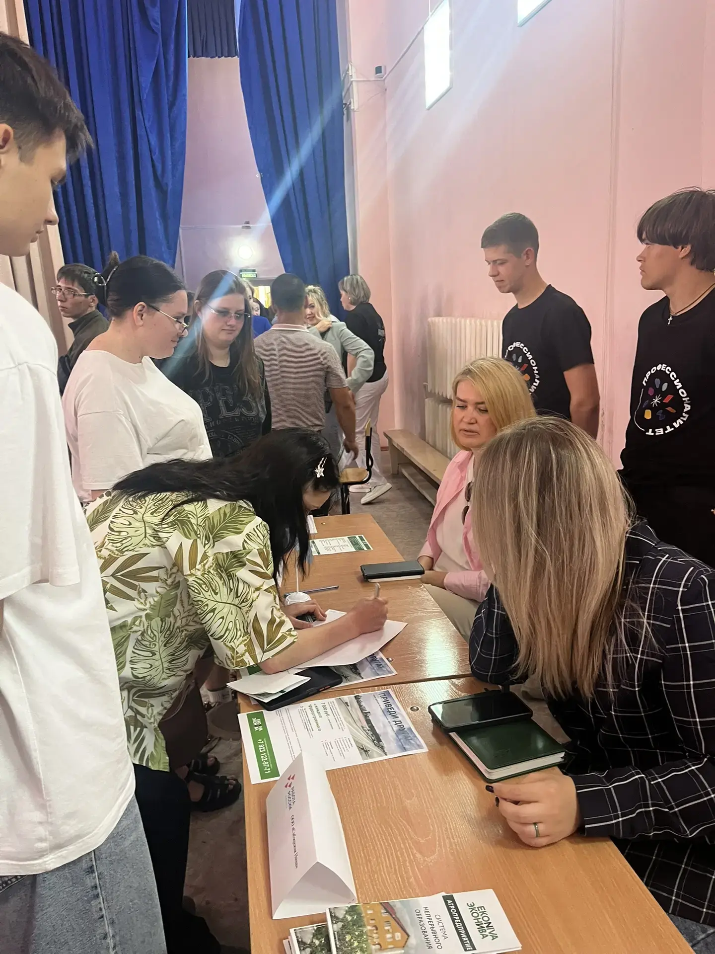 🚀 Первые шаги в профессию: в Маслянинском аграрном колледже прошла ярмарка вакансий для выпускников