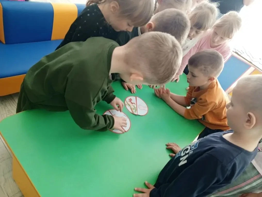 🍀 25 апреля — Всероссийский «День Эколят»! 🍀  Сегодня в нашей группе произошло по-настоящему знамена